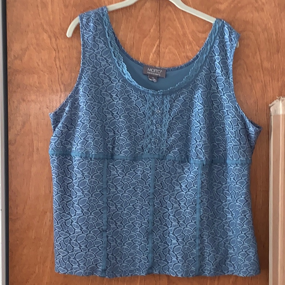 Motto blue lace sleeveless top, size 2X